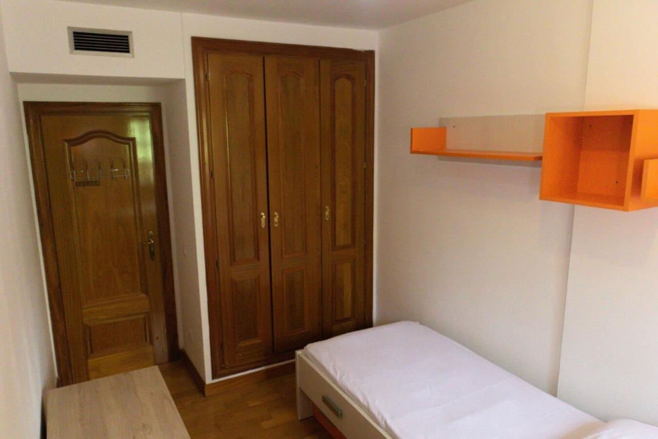 Antonio Lopez 217 Apartment Madrid Luaran gambar