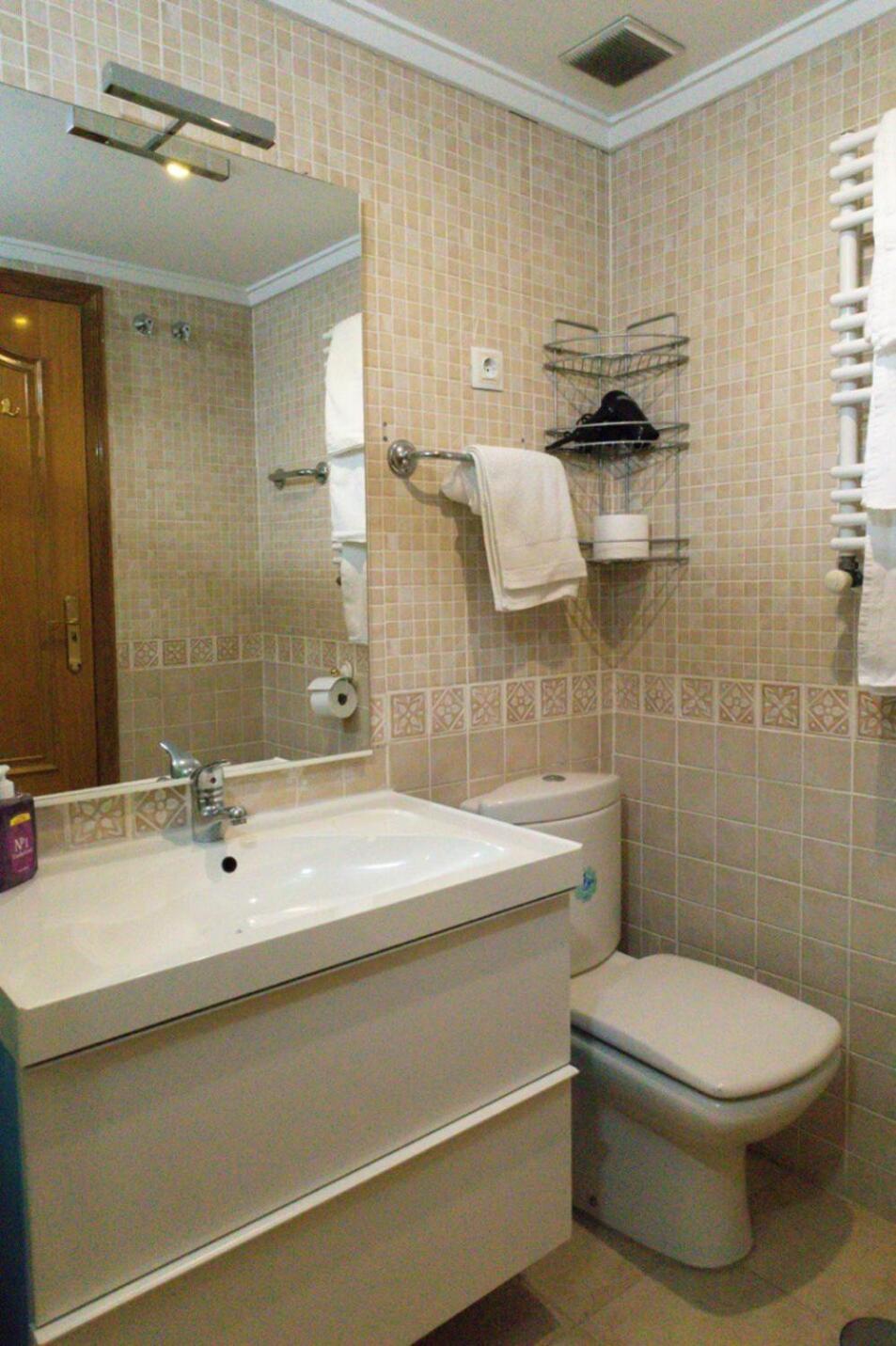Antonio Lopez 217 Apartment Madrid Luaran gambar
