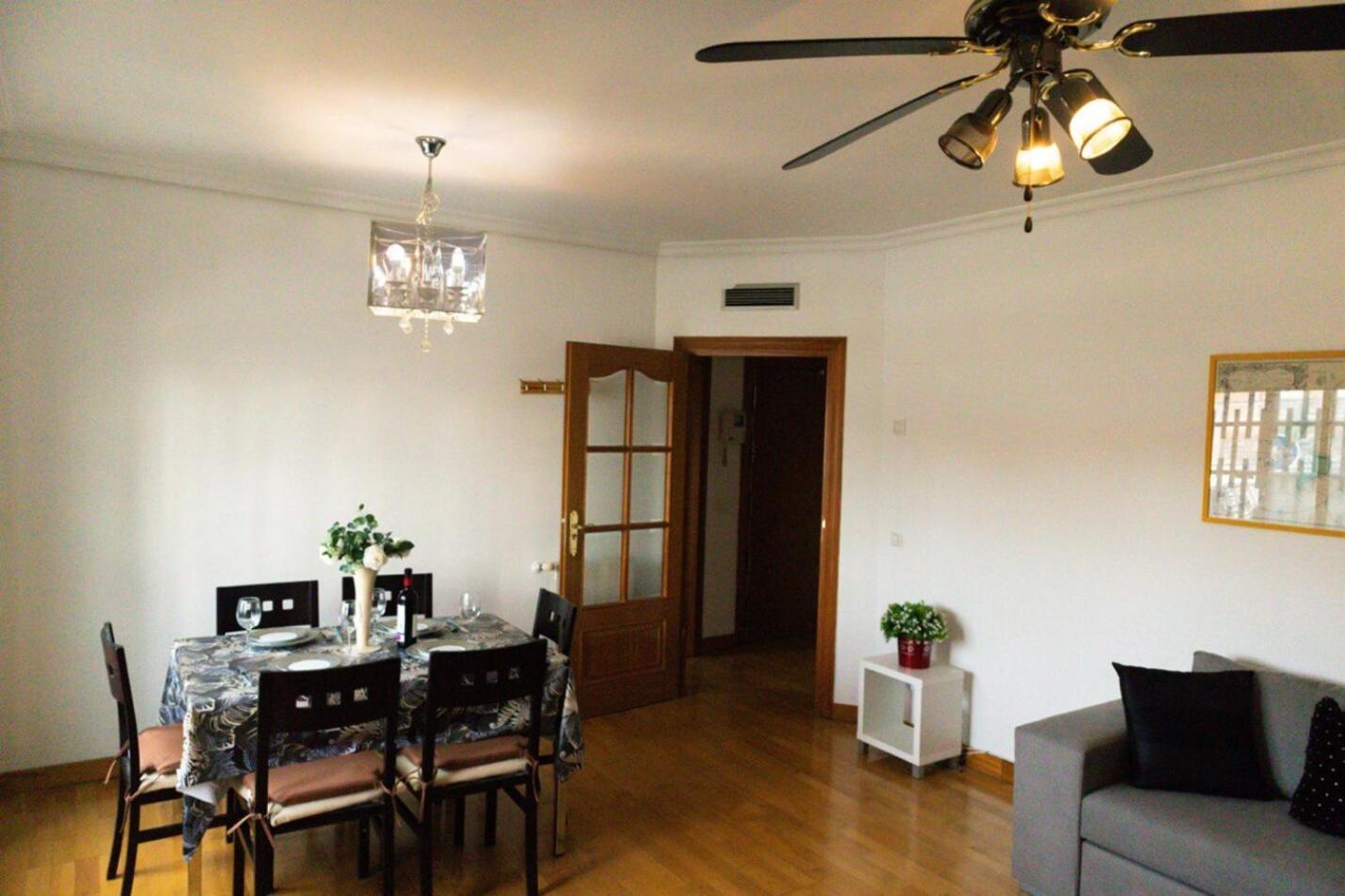 Antonio Lopez 217 Apartment Madrid Luaran gambar
